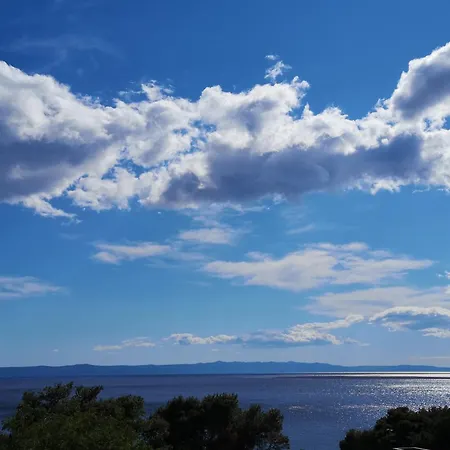 Neva Daire Makarska